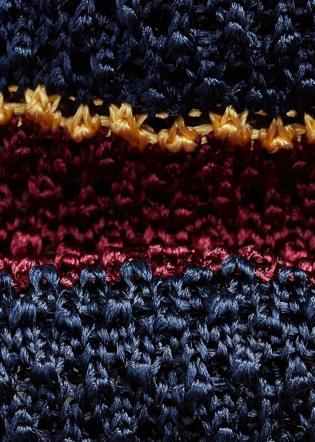 Ralph Lauren miehet raidallinen silkkisolmio 0Z24ZR2283 viini/laivasto/kulta